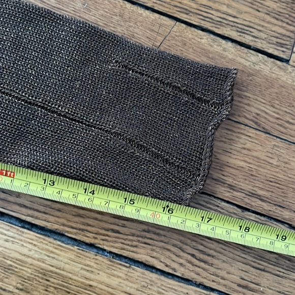 Cropped Cardigan in Brown / Gold - Picture 4 of 5